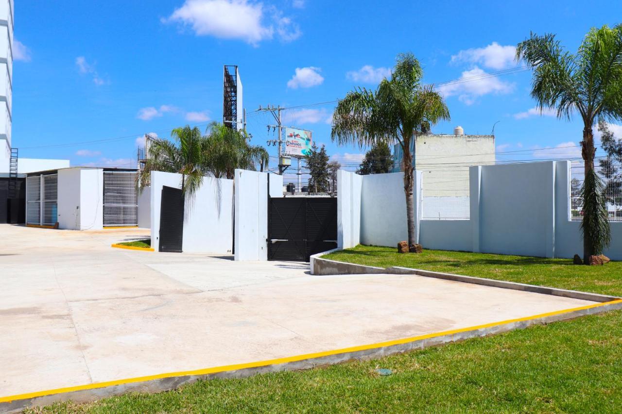 Hotel Bugari Aeropuerto Guadalajara Las Pintas Eksteriør billede